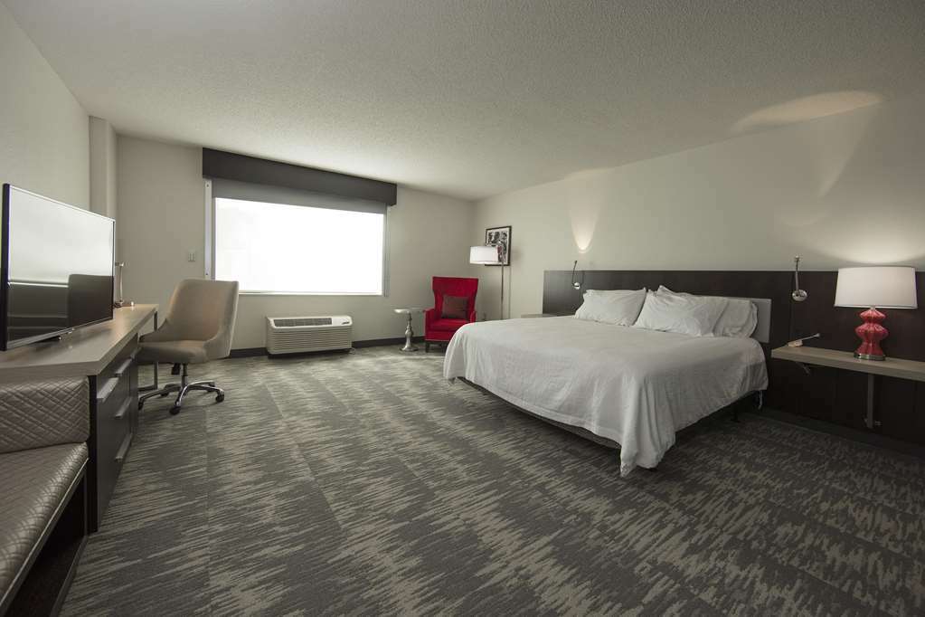 Courtyard By Marriott Athens Downtown Hotel Room photo